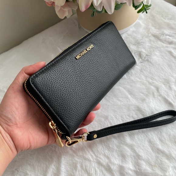 Michael Kors Handbags - MK travel wallet